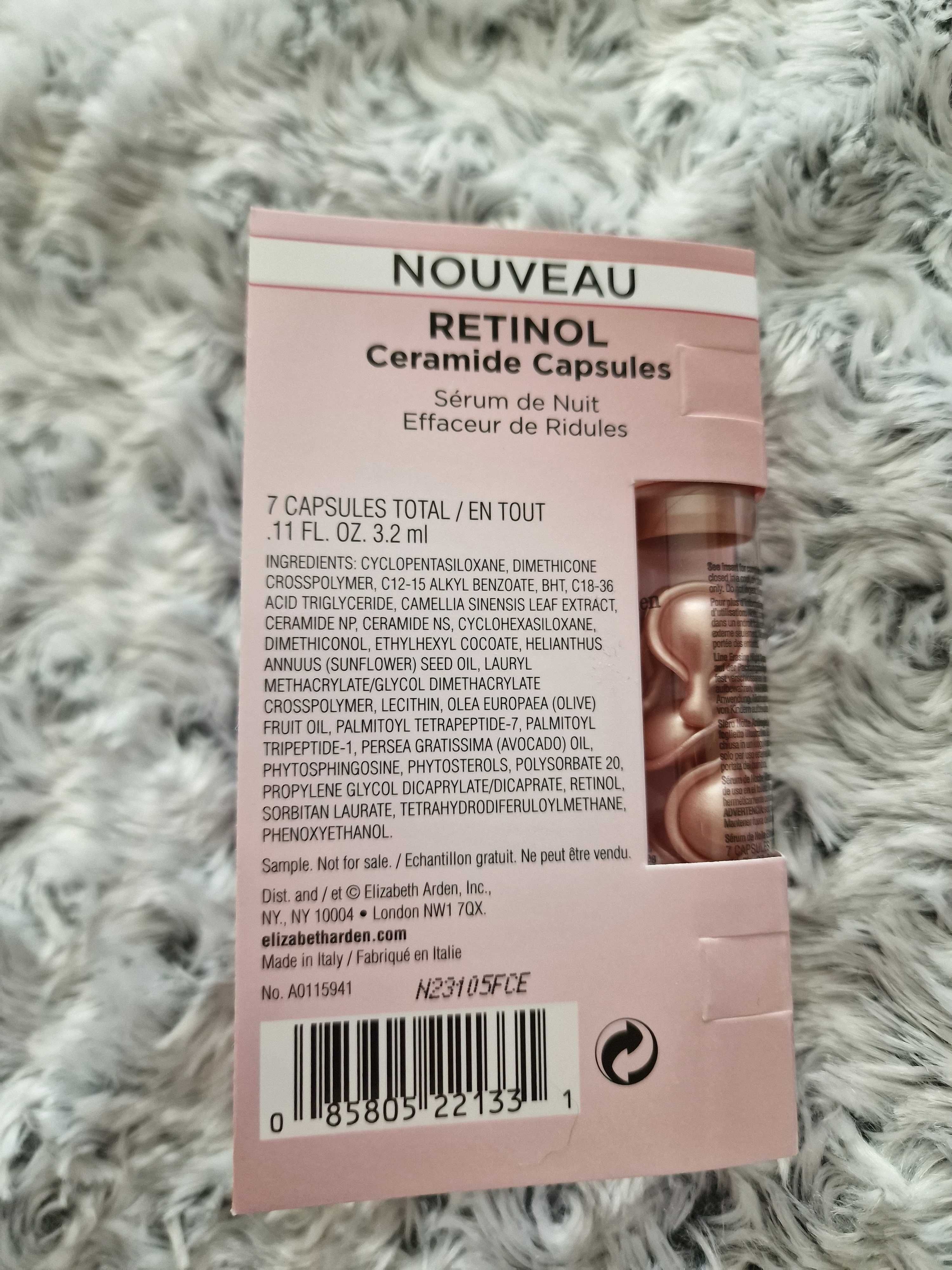 Serum w kapsułkach na noc Retinol Ceramide Capsules Elizabeth Arden