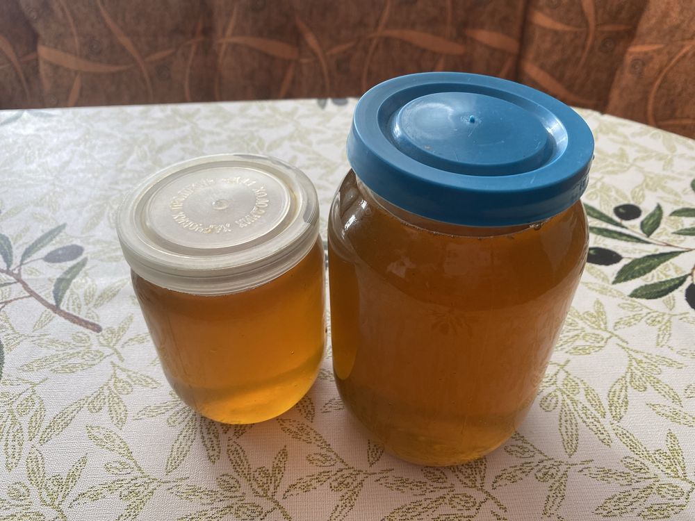 Свіжовикачаний травневий мед