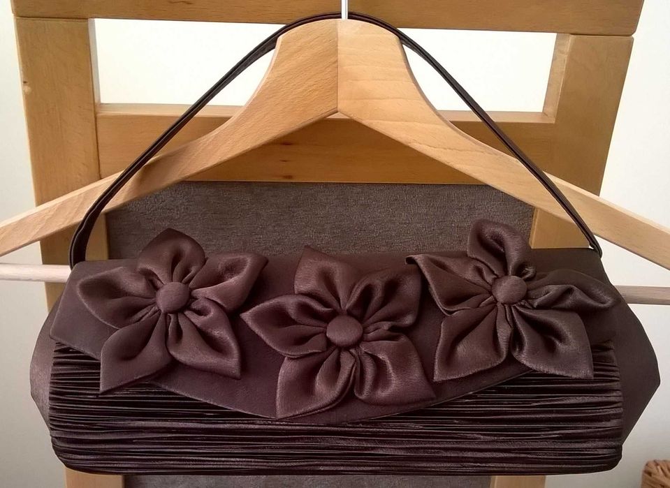 Torebka Kopertówka wizytowa z kwiatami opcja gratis