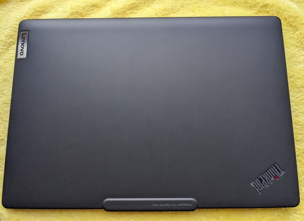 Ноутбук Lenovo ThinkPad X13s 2024 13.3" Touch 16/256Gb Snapdragon 8cx