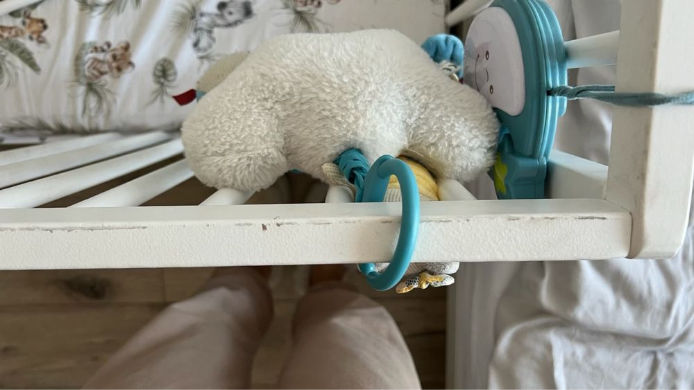 Łóżeczko dziecięce +GRATIS materac i prześcieradła