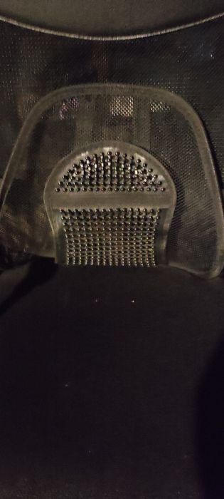 Fotel biurowy obrotowy czarny siatkowy