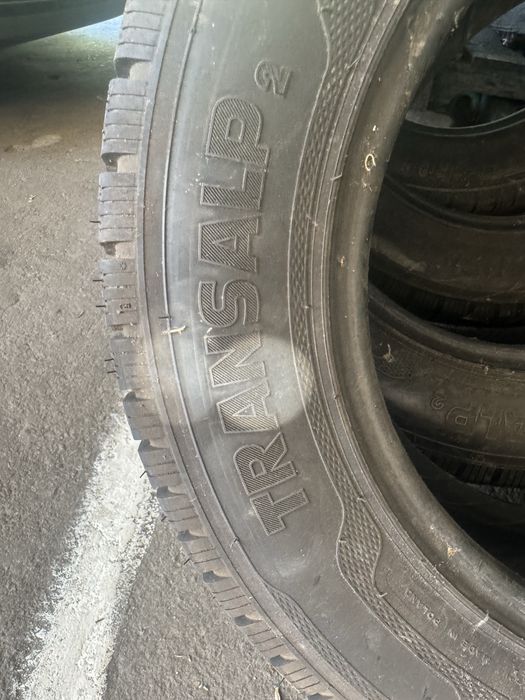 Продам резину  215 65 R16c
