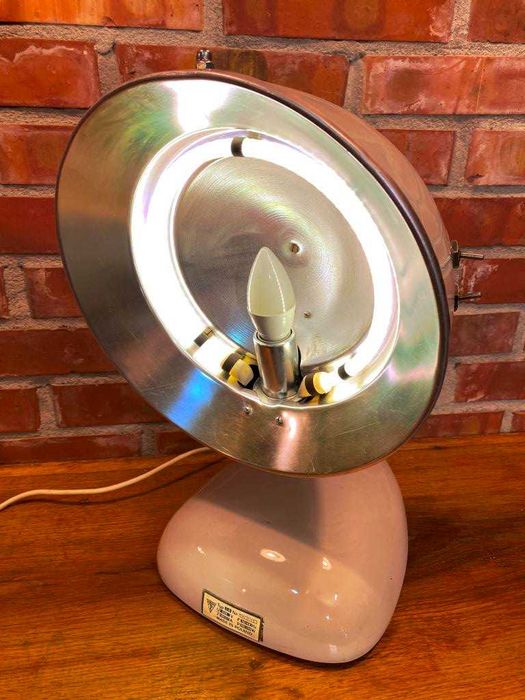 Lampa medyczna FAMED, industrialna, antyk.