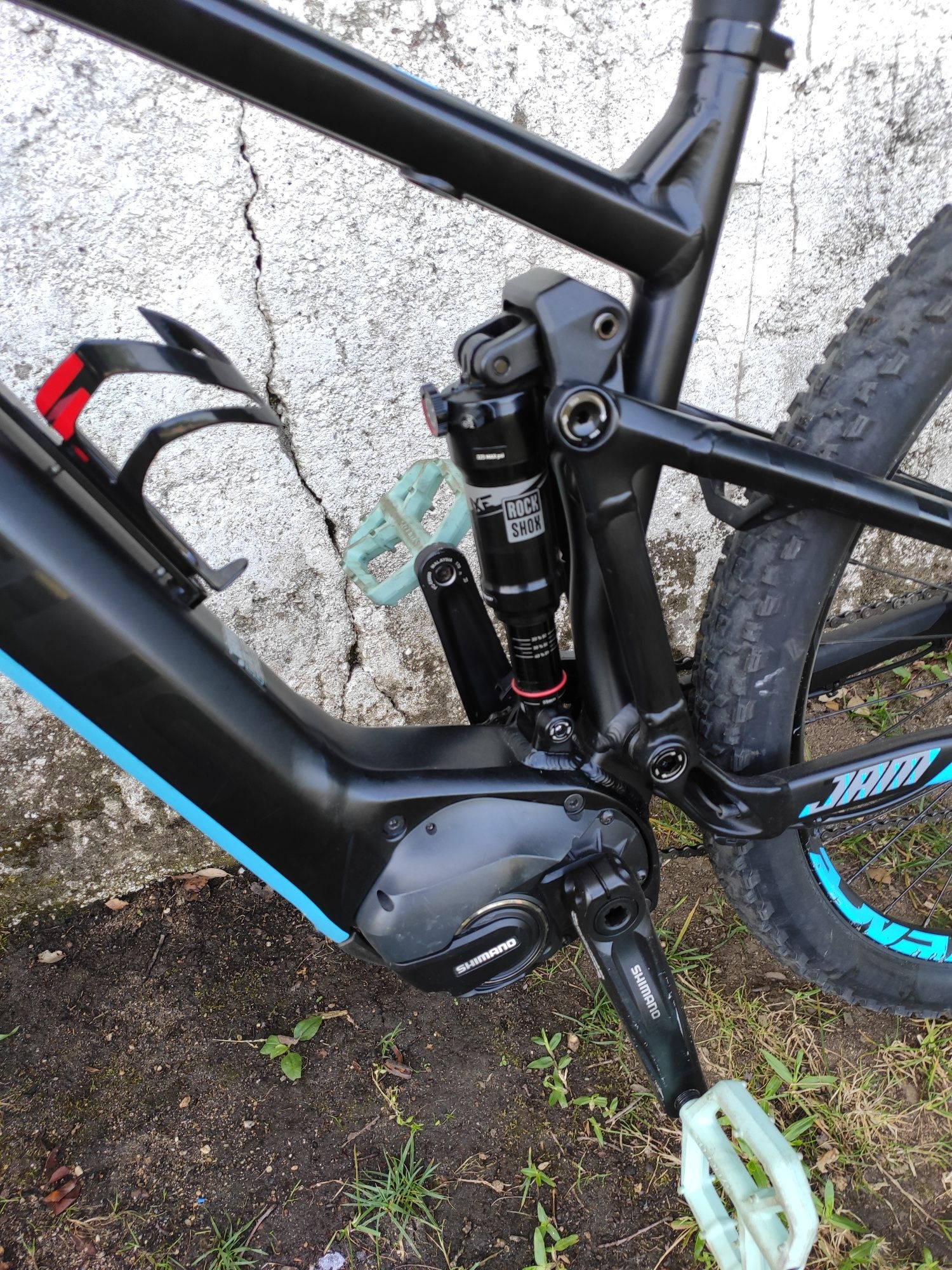 E-bike focus jam 2 roda 29