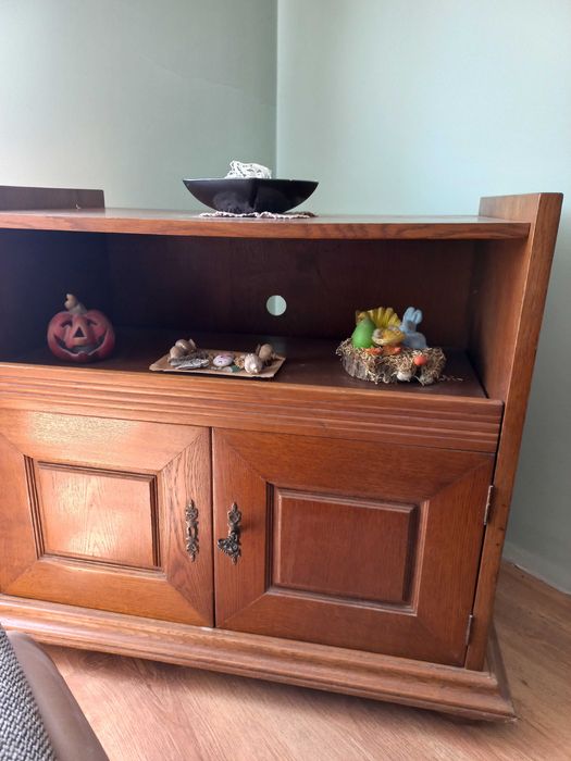 Szafka pod telewizor