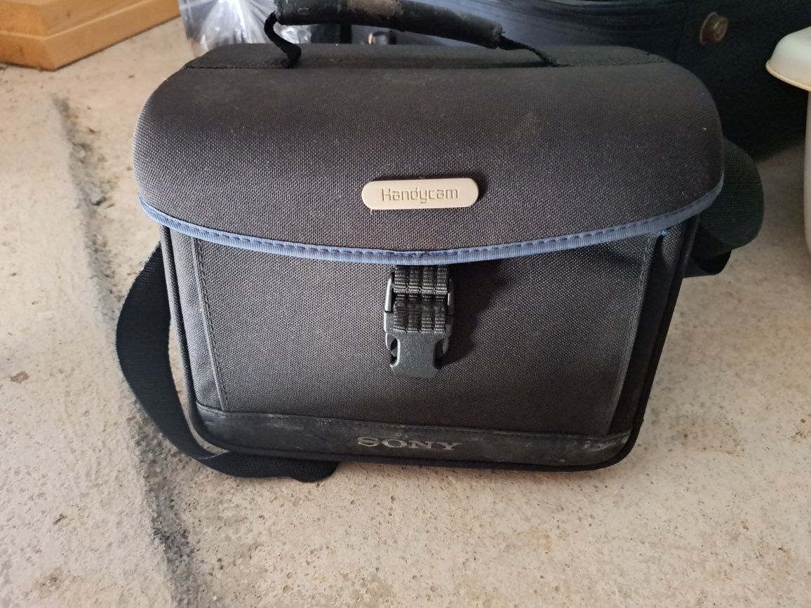 Sony Handycam Video Hi8 – câmara vintage anos 90 



Desc