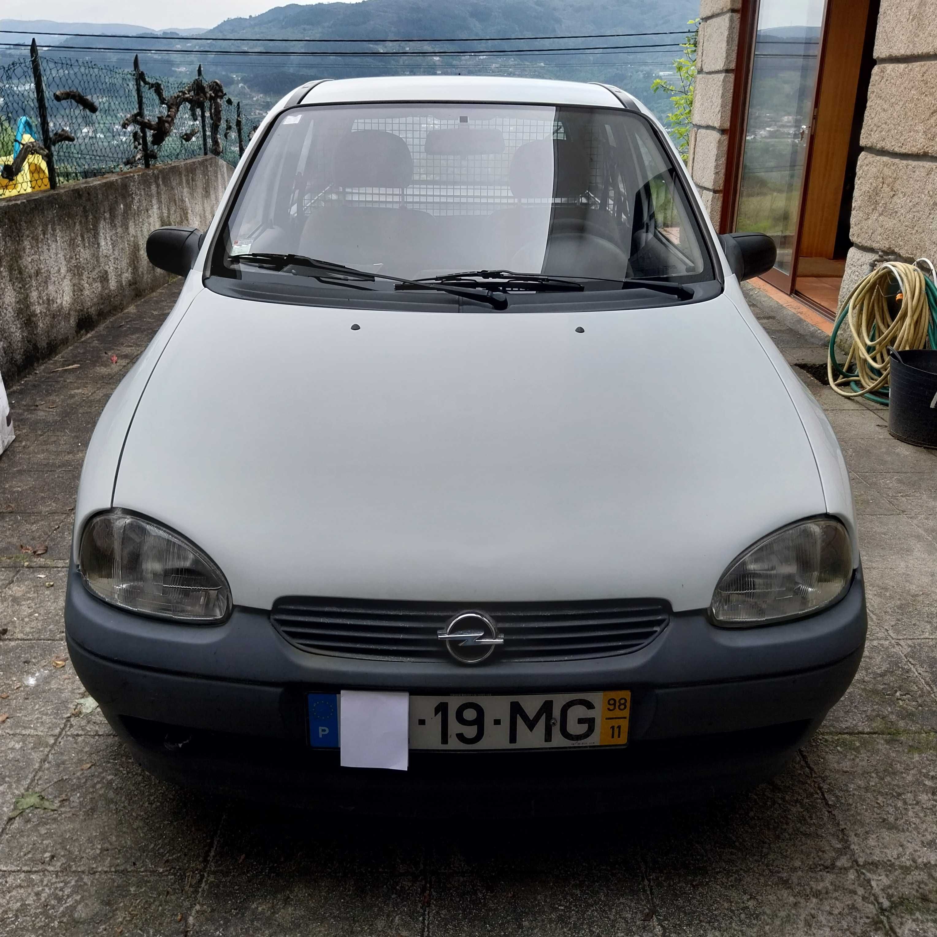 Opel Corsa 1.7D  ISUZU