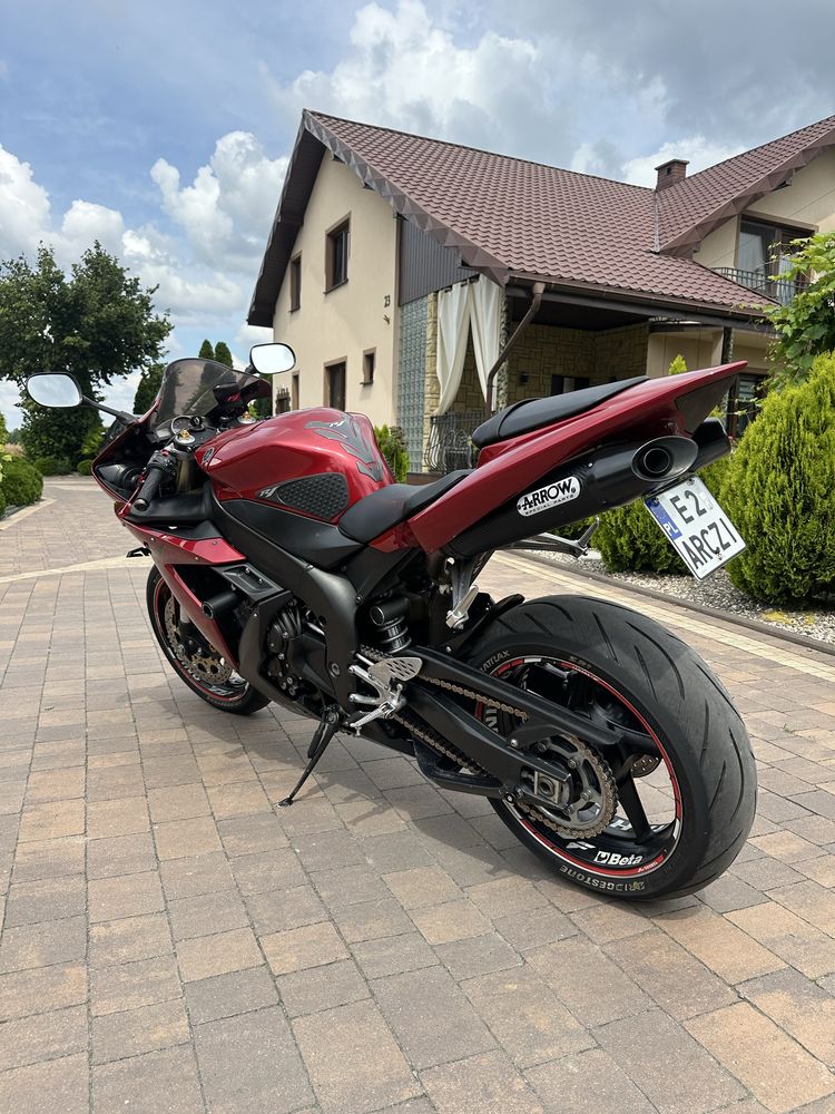 Yamaha R1 rn12 2006