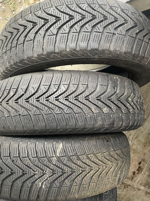 Шини зима R15.             .
