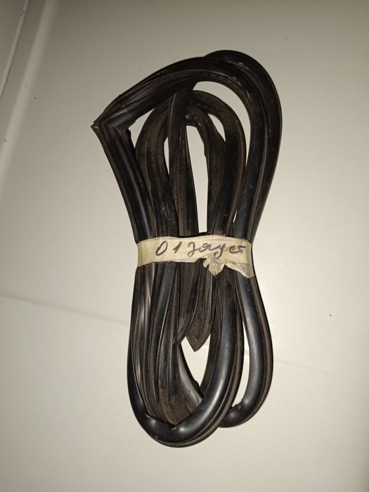 Уплотнитель заднего стекла ВАЗ 2101-2107