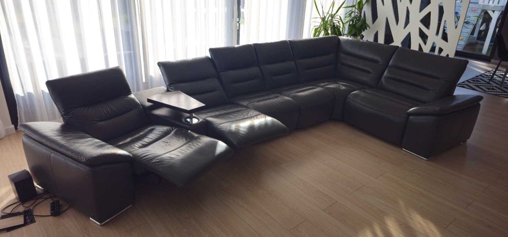 Duża sofa skurzana z dwoma fotelami relaks