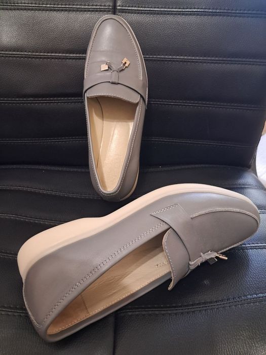 Лофери жіночі. Шкіра, 39 розмір.