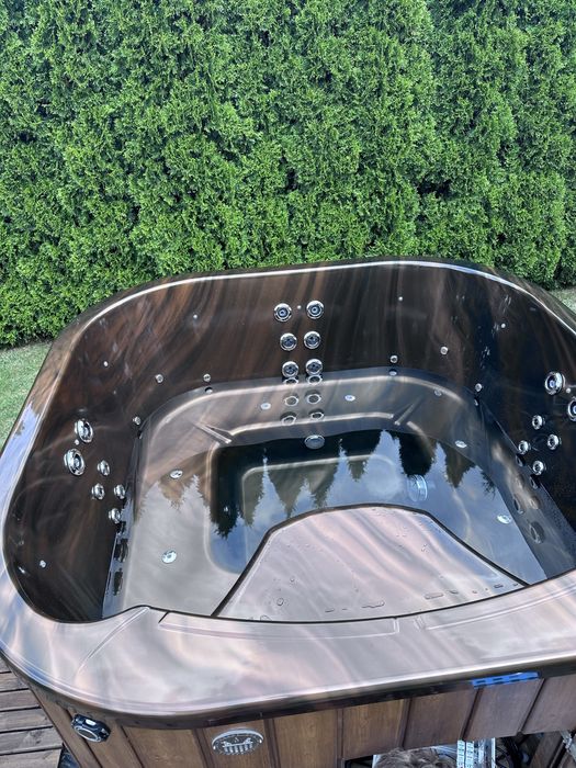 Balie ogrodowe PREMIUM Hot Tubs Jacuzzi Gorąca beczka