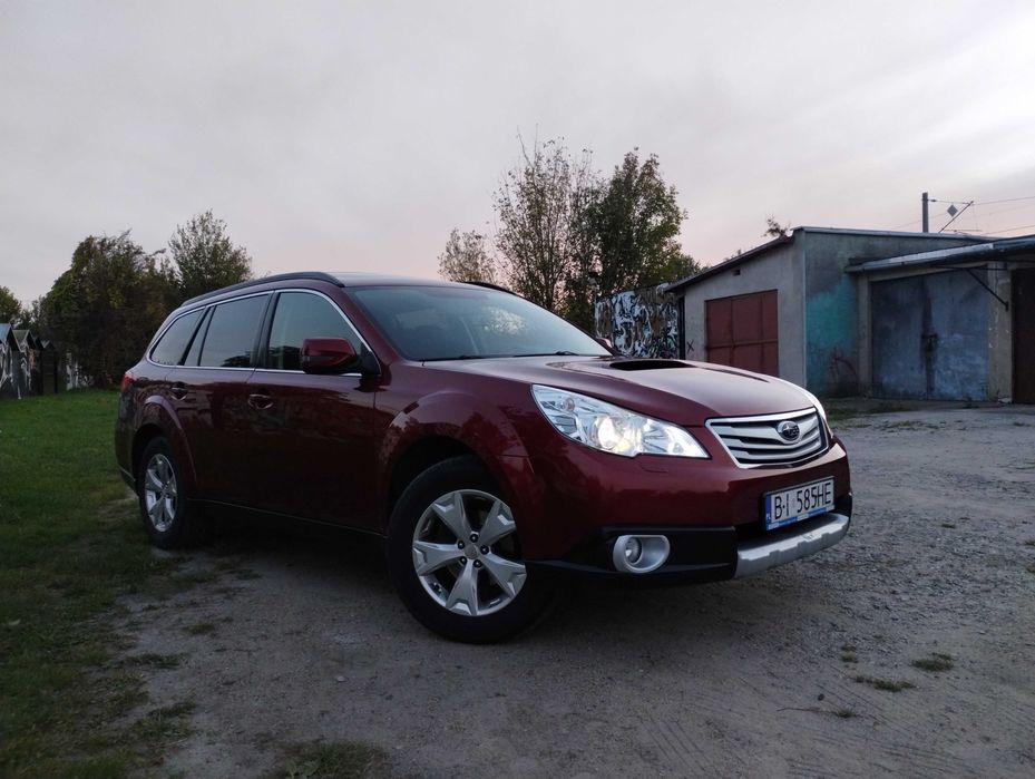 SUBARU OUTBACK 2010/11  bezwypadkowy salon PL