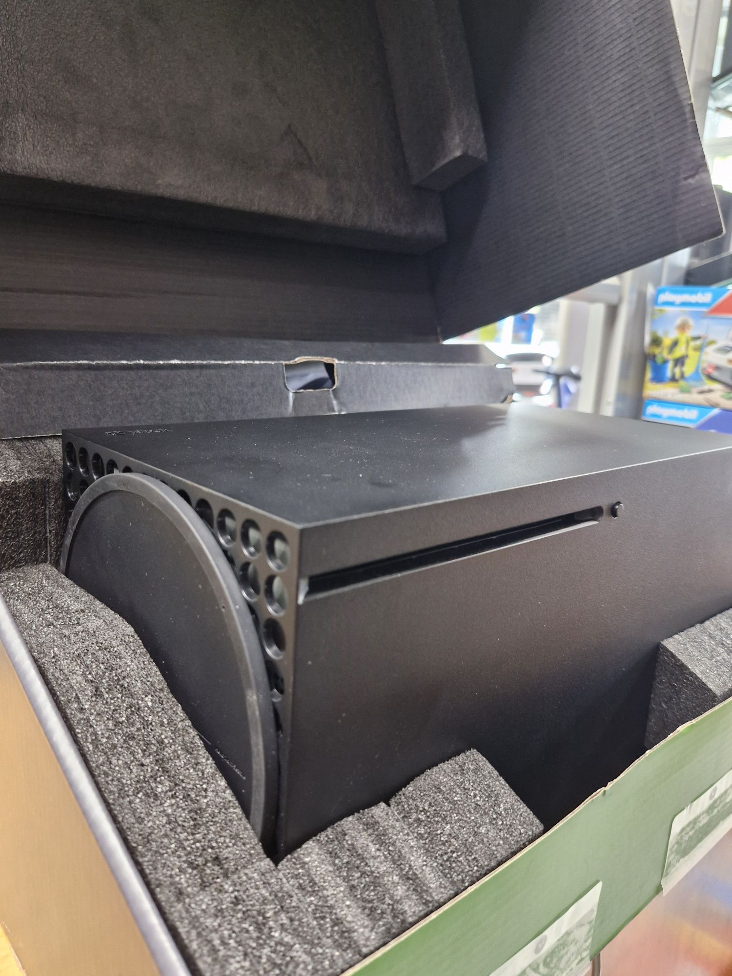 Konsola Xbox X seria 1TB 1882 4K Idealna