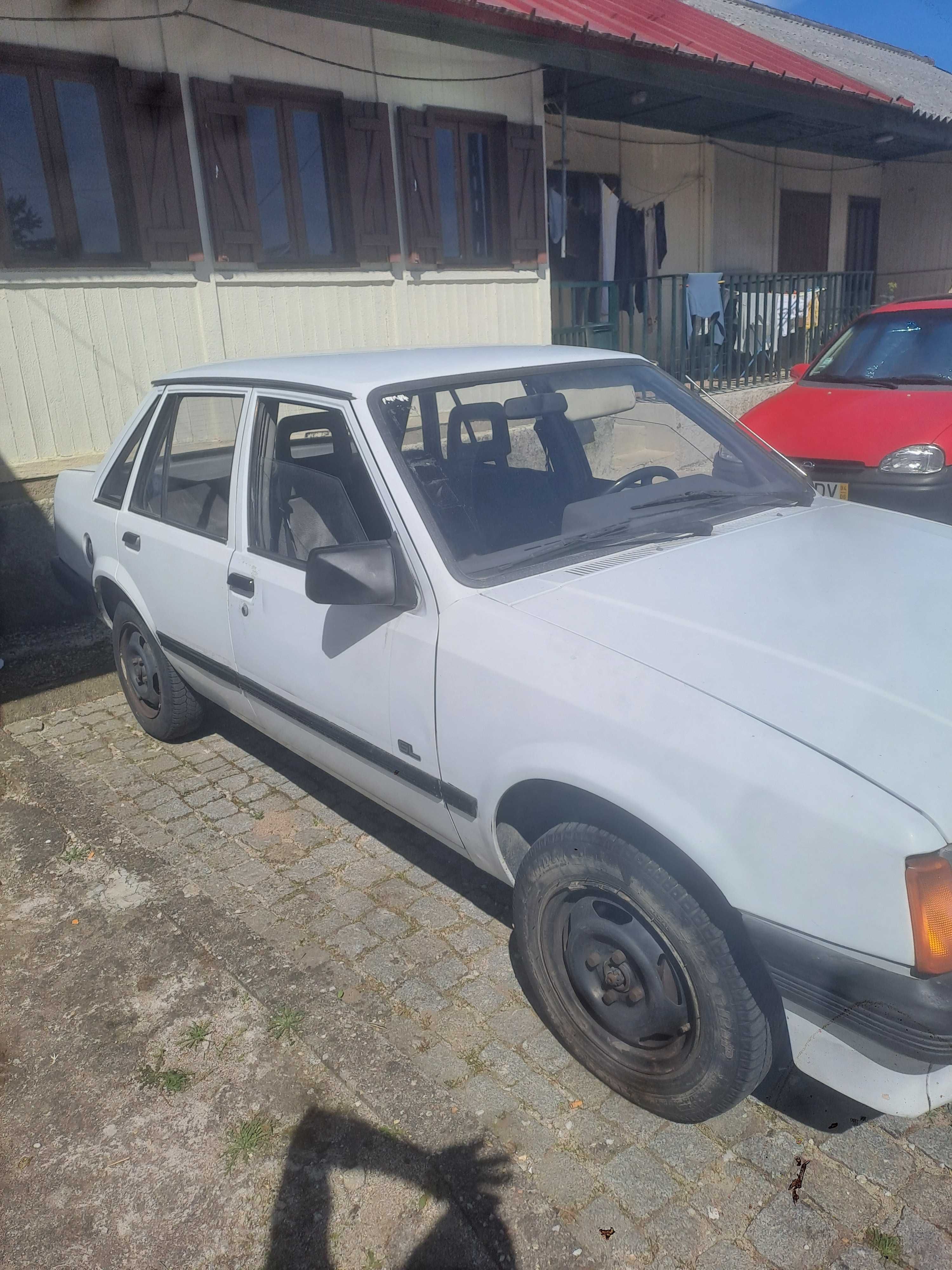 Carro Opel corsa A