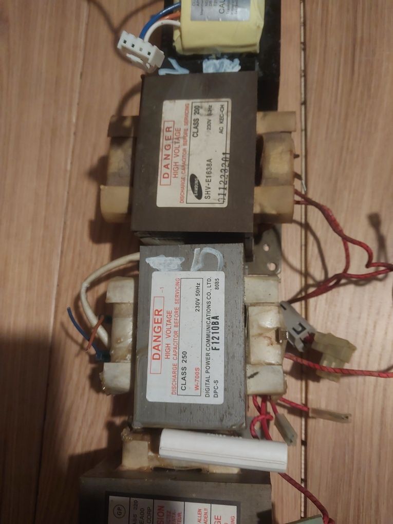 Transformator Mikrofalówki stabilizator napiecia