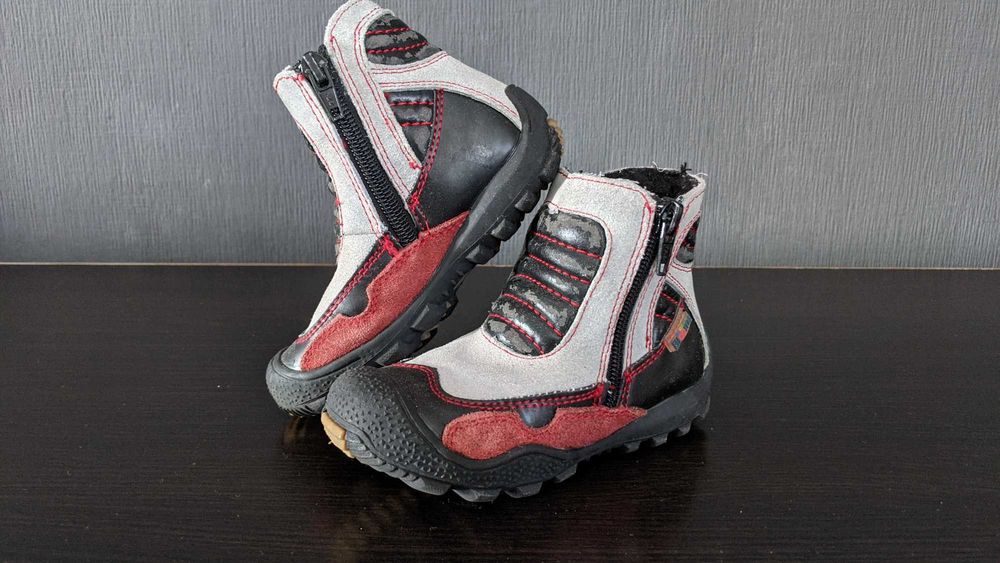 Зимние  ботинки р23,25,27,28,30