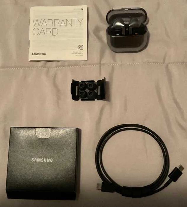 Samsung Galaxy Buds 3 Pro Grafite | Como Novos + Garantia 1 Ano