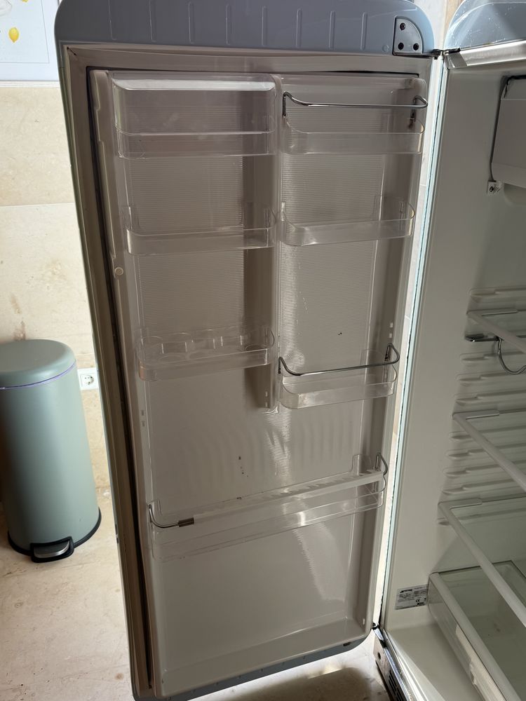 Frigorífico Smeg 143cm