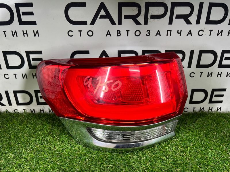 Задний фонарь левый Jeep Grand Cherokee WK2 3.0 Diesel EXF 2014