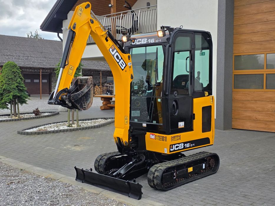 JCB JCB 16 C ful opcja najbogatsza jak nowa mini koparka sprowadzona 1 wł 8018 okazja 19  1 właściciel sprowadzona stan bardzo dobry (wzorowy) 2 łyżki