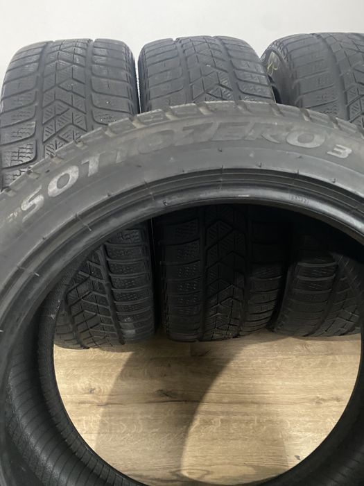 Opony zimowe 235/45/19 Pirelli
