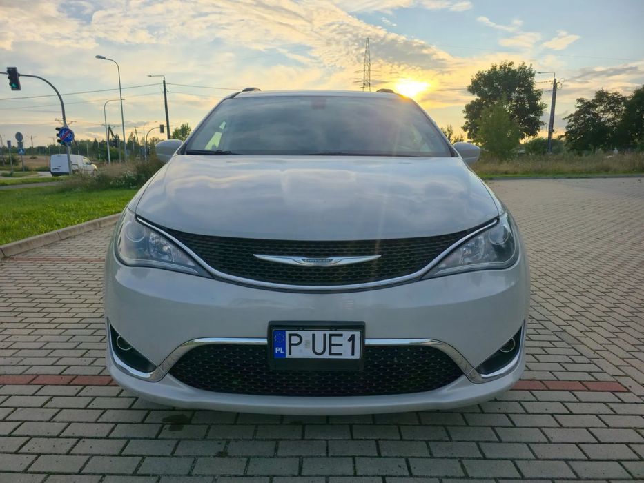 Chrysler Pacifica Chrysler Pacifica 2017r + LPG na gwarancji