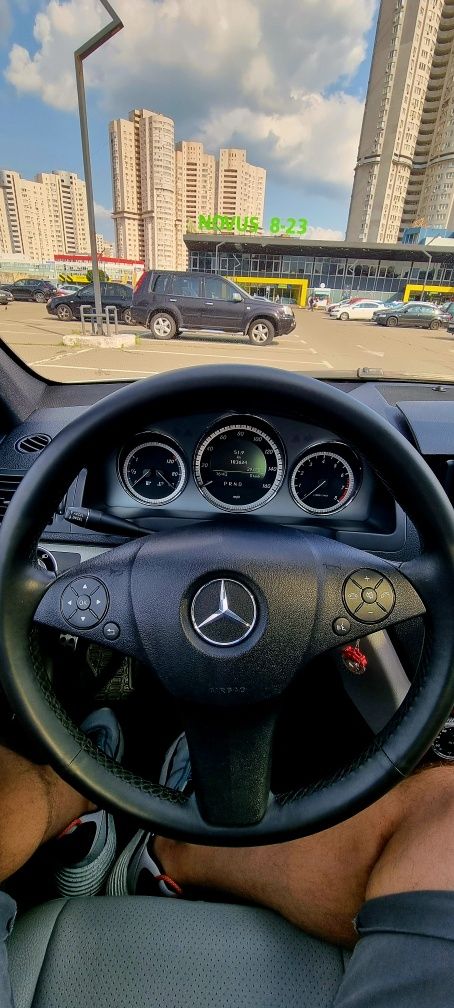 Продам Мерседес   C300 4Matic 2011 Gaz/Benz (Обмен на Авто с вашей доп
