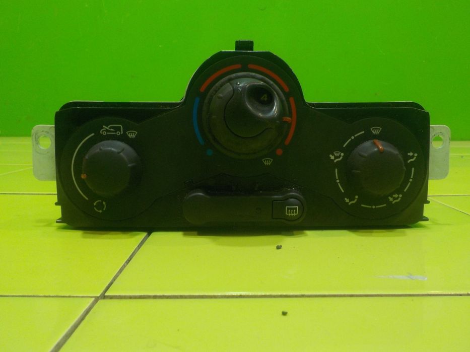 RENAULT KANGOO II III LIFT 1.5 DCI 13r VAN panel klimatyzacji