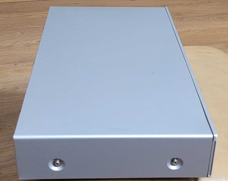 Yamaha CD-S300 uszkodzony odtwarzacz cd usb