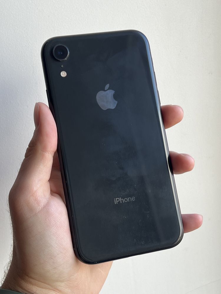 IPhone XR 64 Gb Black Neverlock АКБ 82%