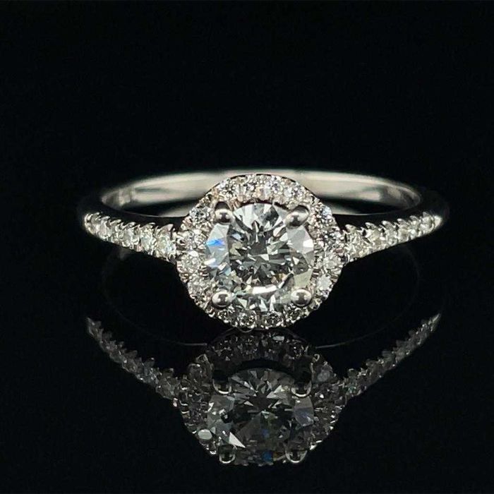 Halo Radiance Diamond Ring - Anel