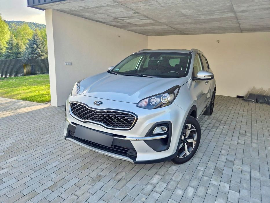 Kia Sportage gwarancja 4x4 nowe opony zimowe pierwszy właściciel fv 23% zamienię