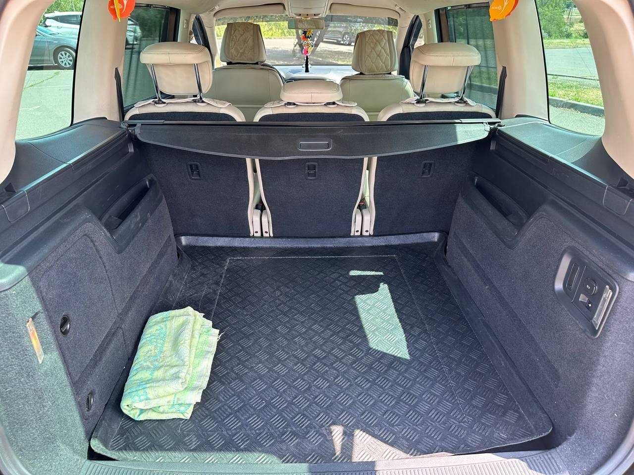 Avtoreal Volkswagen Sharan Дизель 2.0