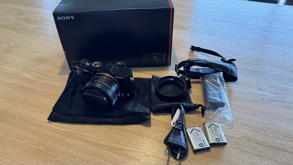 Sony RX1R - como novo, apenas 5.942 fotos