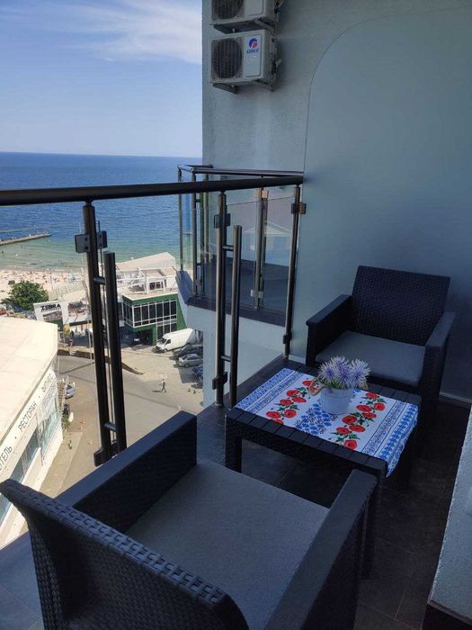 Сдам долгосрочно студию на 10 ст. Большого фонтана ЖК Миконос Терраса