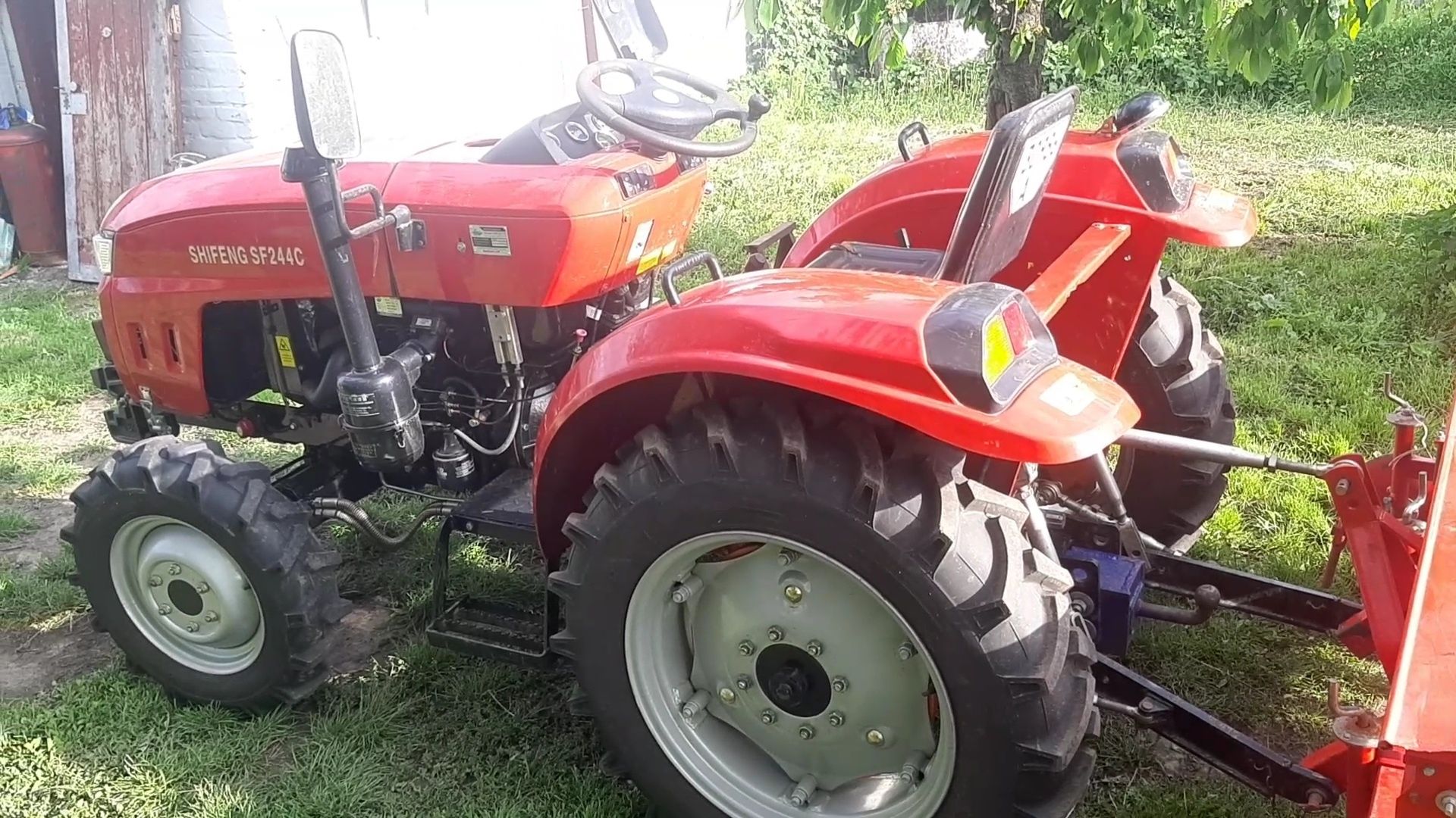 Міні трактор Shifeng SF 244 CL 24к.с.
