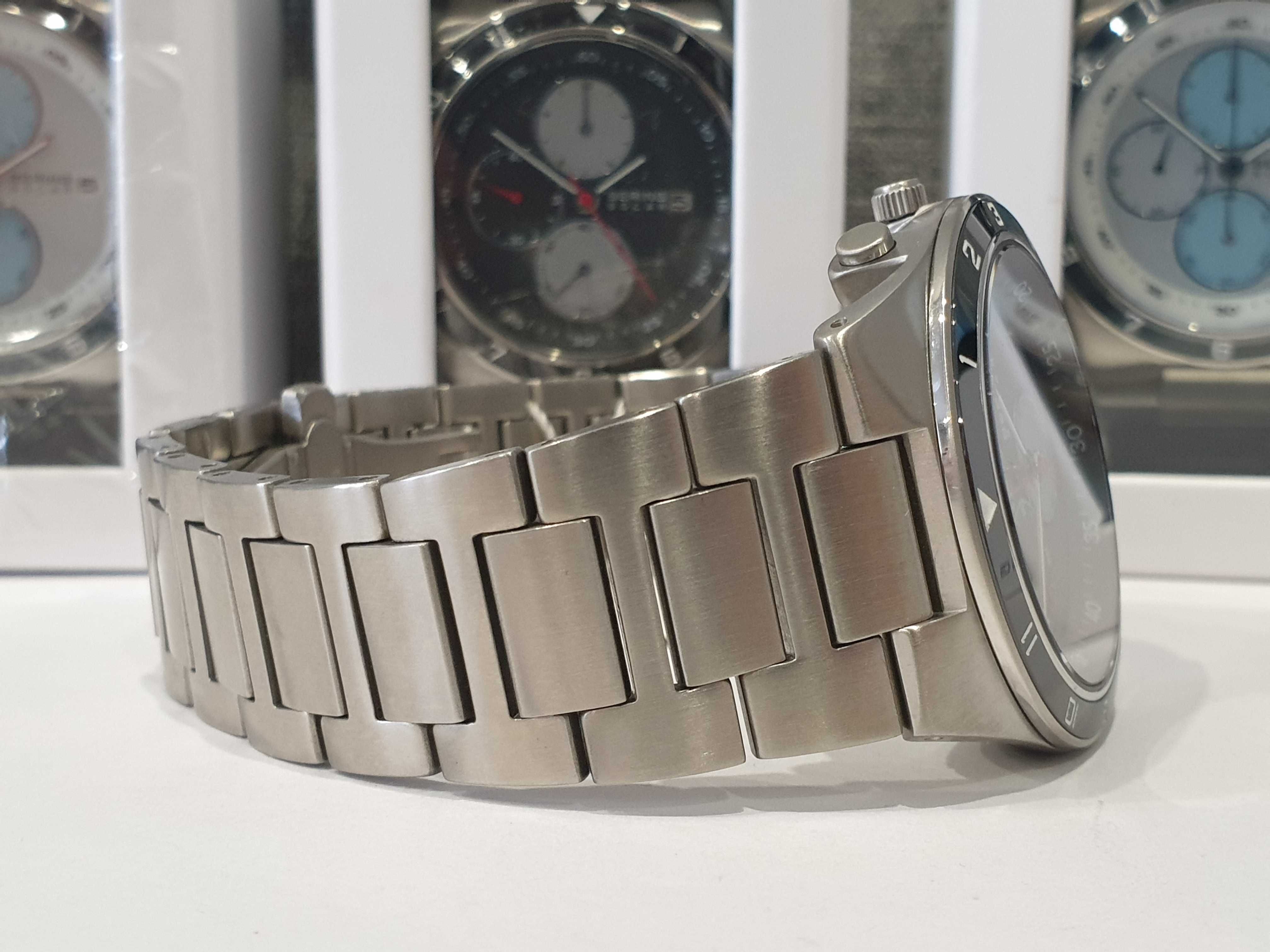 Чоловічий годинник Bering 34440-702 Solar Sapphire Ceramic Chronograph
