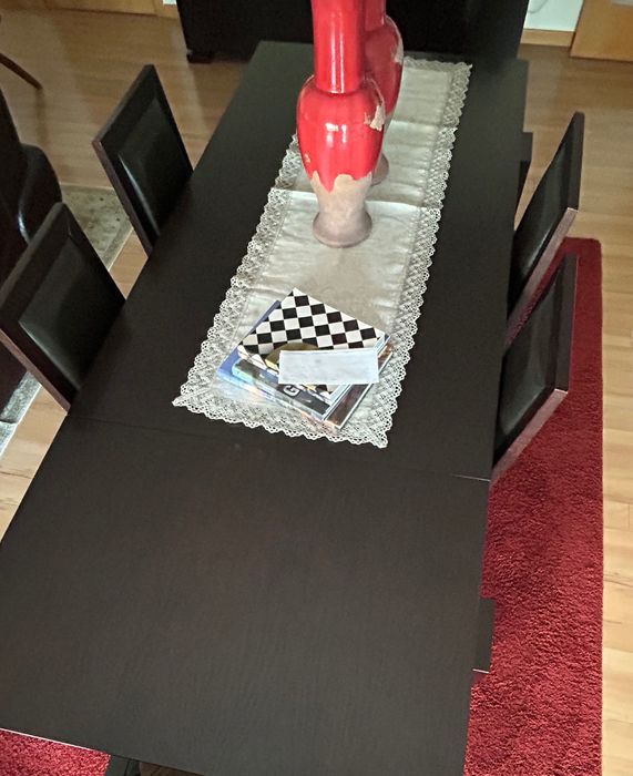 Mesa de Jantar com cadeiras