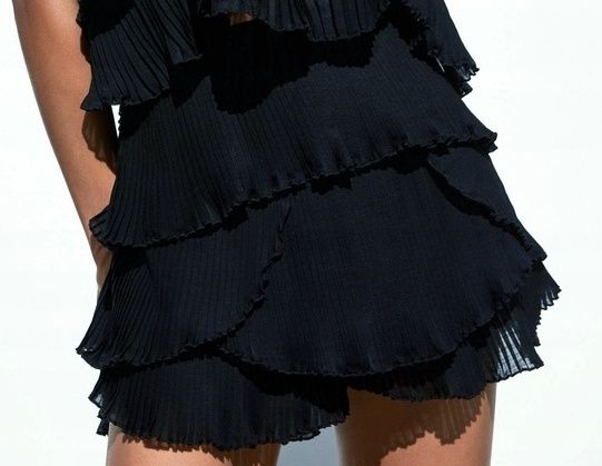 Zara czarne spódnico-spodenki 38 M nowe plisowane falbanki