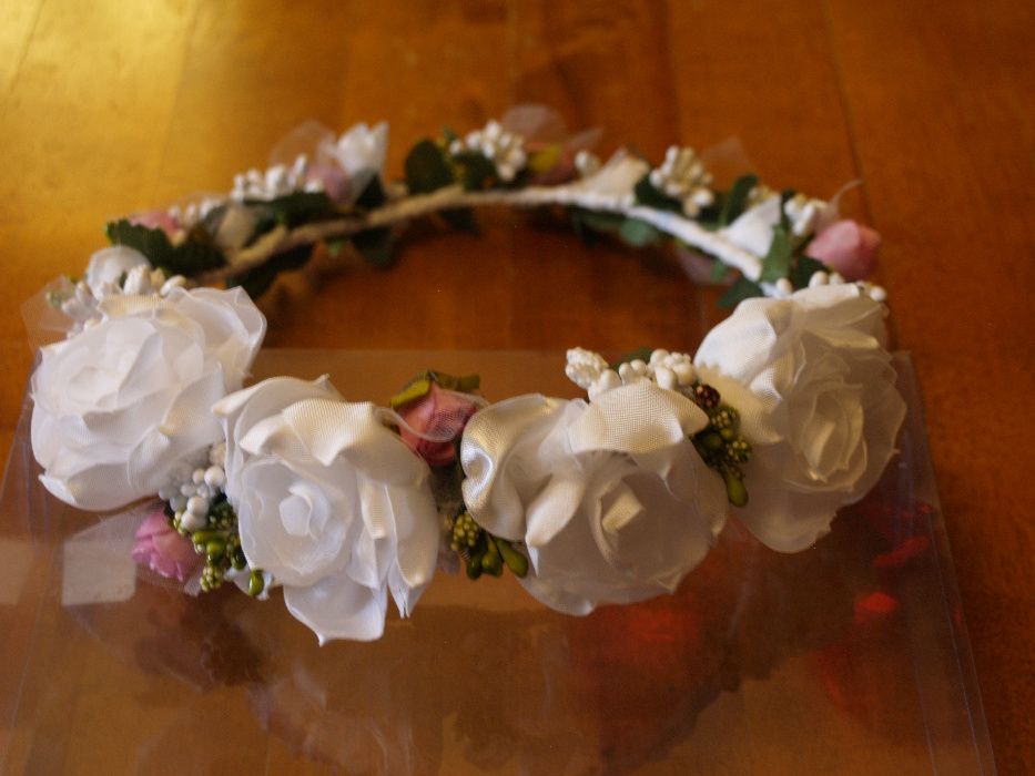 Sukienka komunijna rozm. 134-140 + wianek