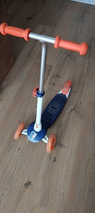 Hulajnoga 3 koła.