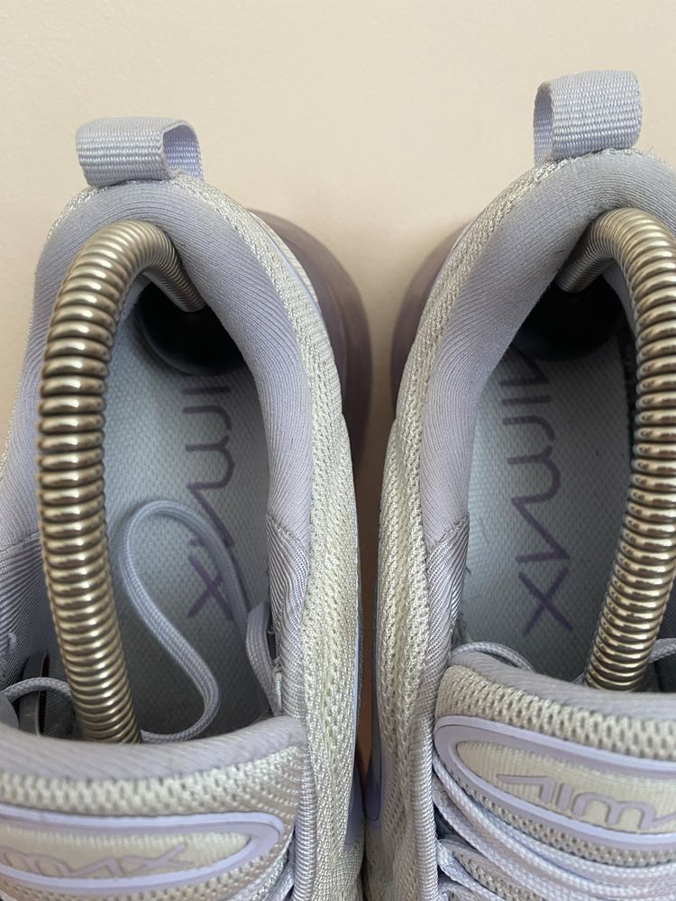 Кросівки Nike Air Max 720 Pure Platinum Oxygen Purple