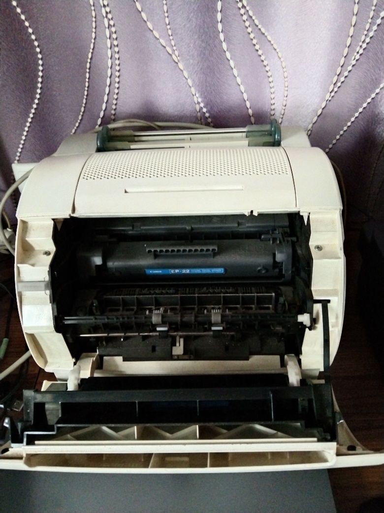 Продам принтер canon чорно-білий