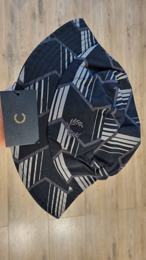 Fred Perry Bucket