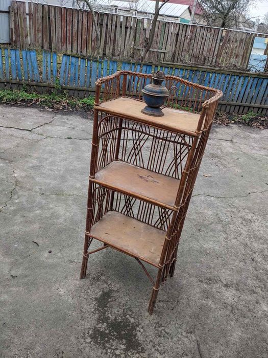 Стіл овальний 50- 60 р., дуб,ручна робота.