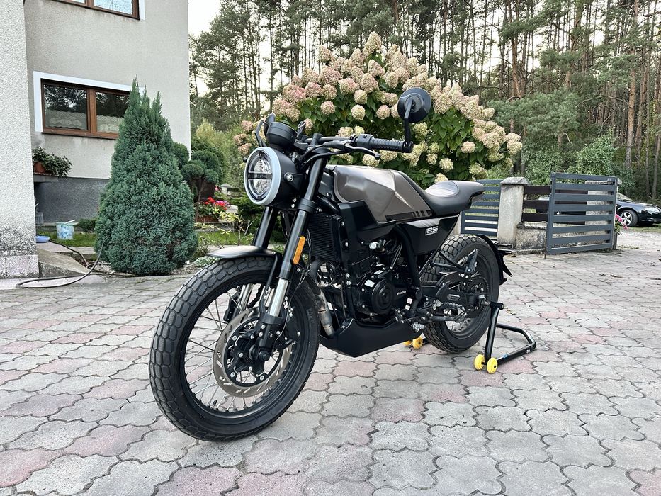 Brixton Crossfire 125 (2024) kat A1 B