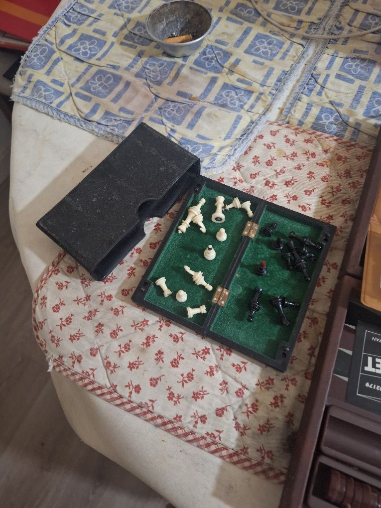 Jogo de mesa com varios jogos